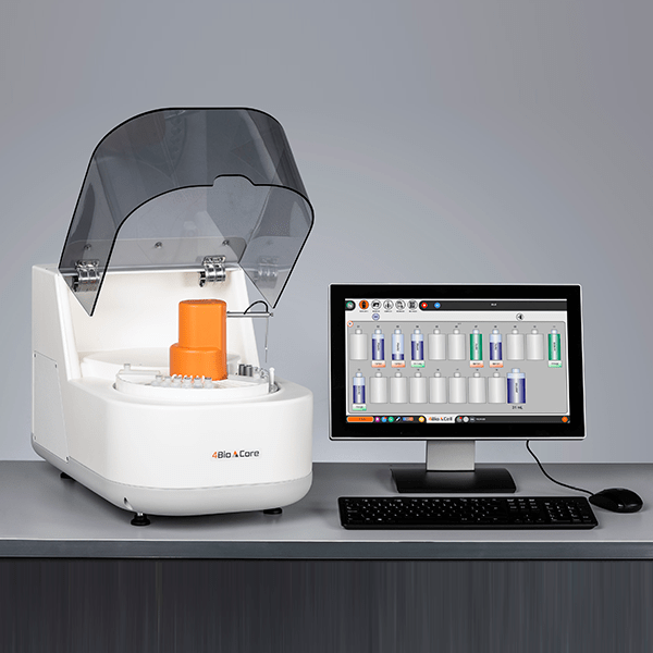 4Bio Core Analysegerät mit offener Klappe und an PC angeschossen